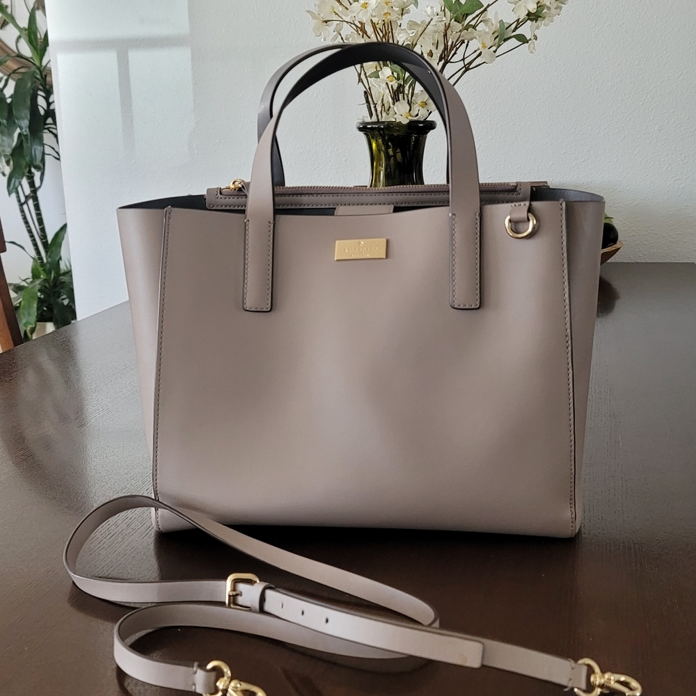 Tote - Picture 2 of 9